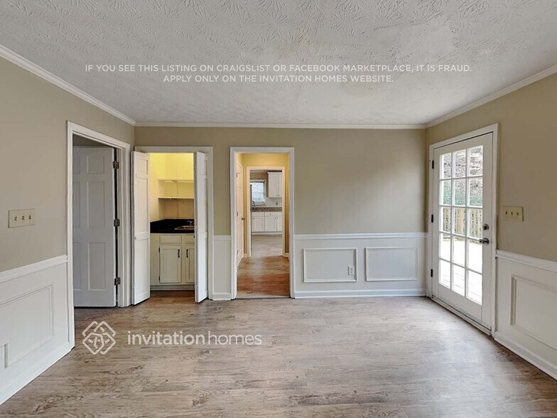 Building Photo - 943 Rockcrest Ct