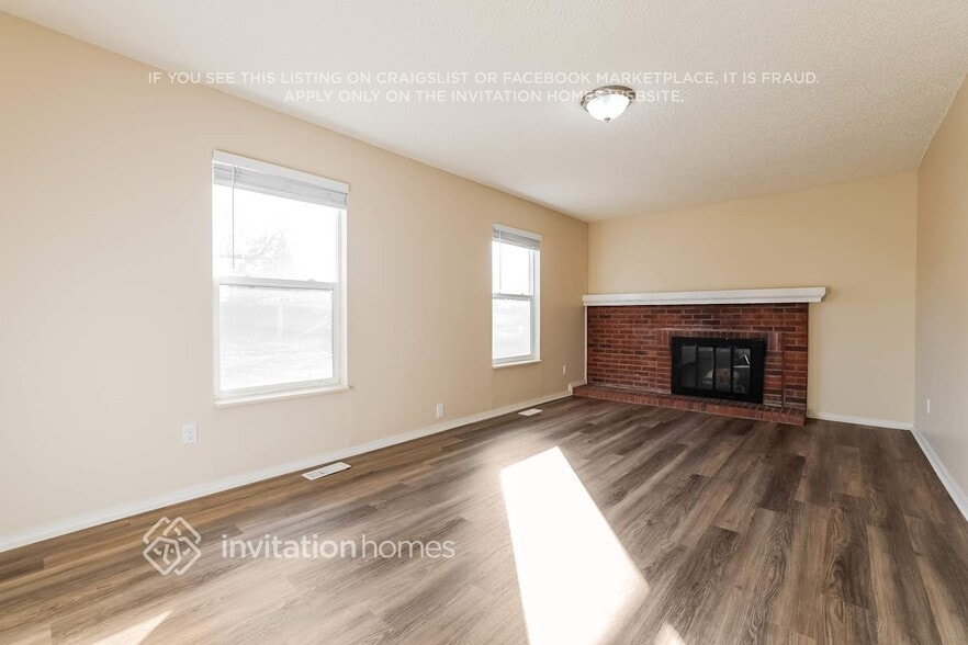 Building Photo - 2690 Ridge Dr