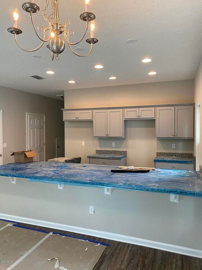 Building Photo - 2312 Wooddale St