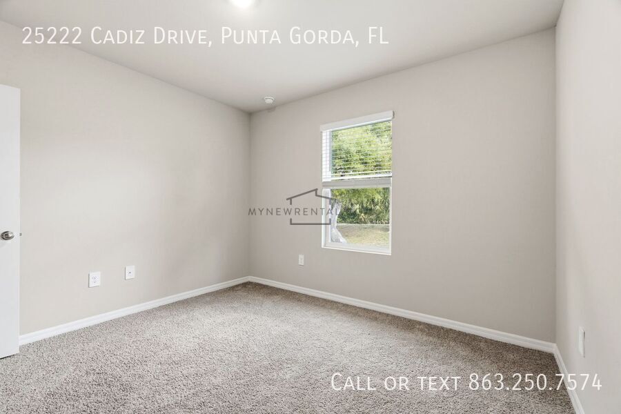 Building Photo - 25222 Cadiz Dr