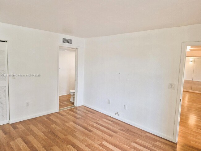 Building Photo - 11800 SW 18th St