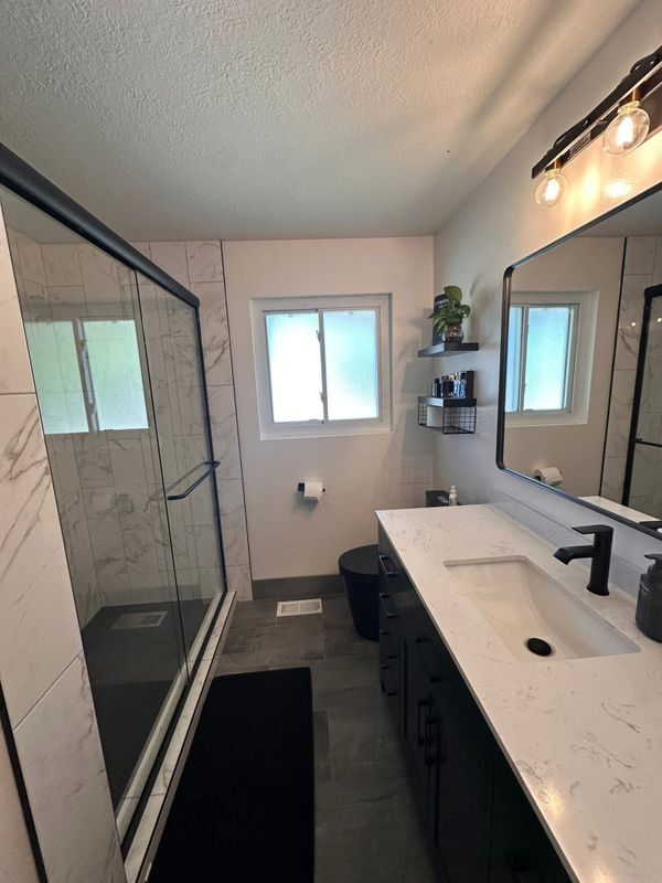 Building Photo - 8801 Fircrest Dr