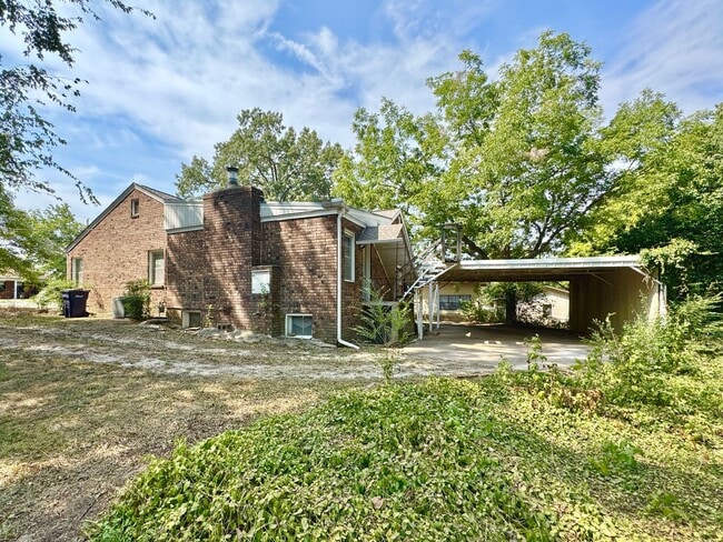 Building Photo - 3 Bedroom/2 Bath House in Batesville