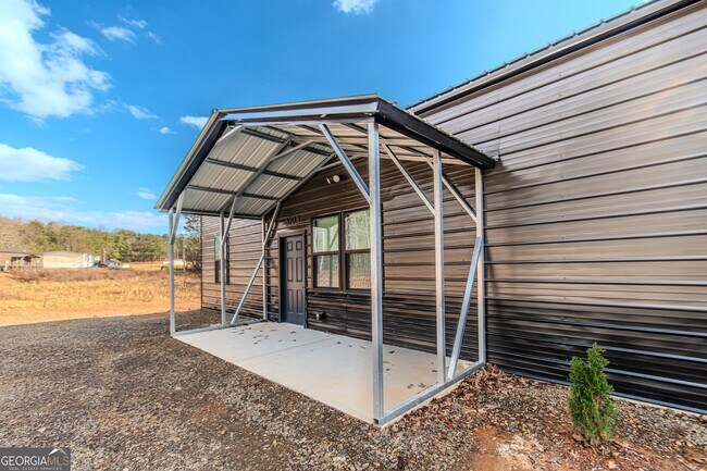 Building Photo - 620 Stiles Rd