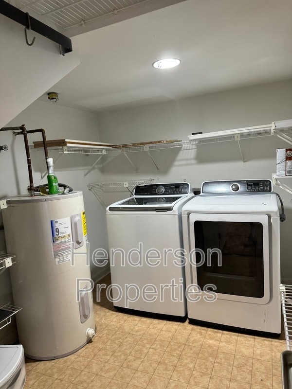 Building Photo - 501 Fenton Pl