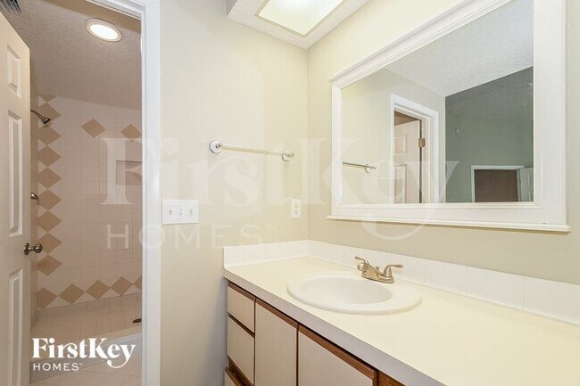 Building Photo - 11064 Buggy Whip Dr