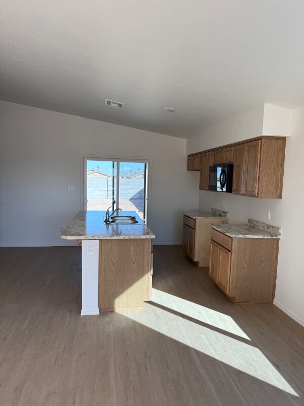 Building Photo - 7962 E 47th St