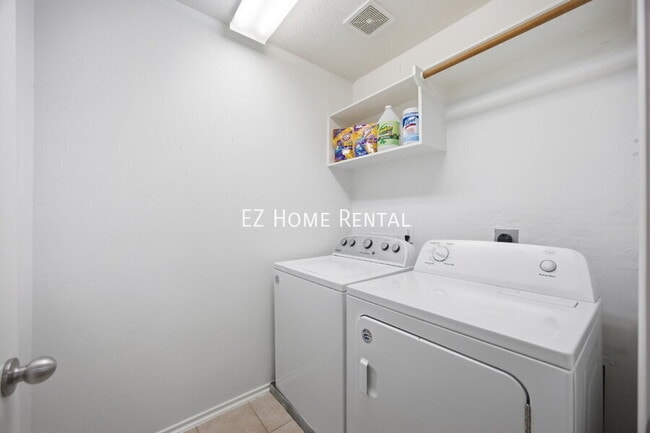 Building Photo - 59 E Stedhill Loop