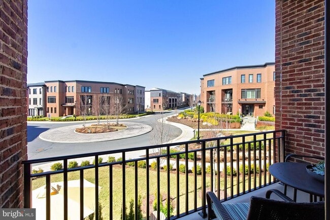 Building Photo - 23109 Cottonwillow Sq