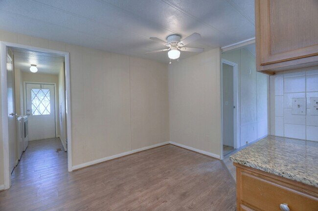 Building Photo - 13904 Anchor Ct