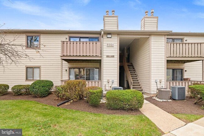 Primary Photo - 408 Stockton Ct