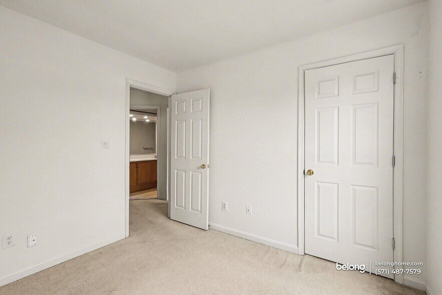 Building Photo - 14789 Truitt Farm Dr