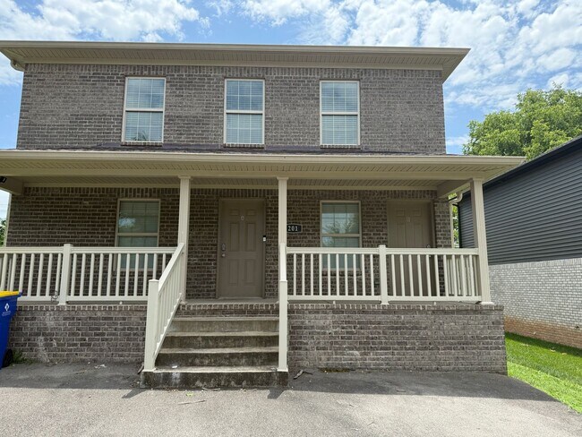 Primary Photo - 201 Cherry Way