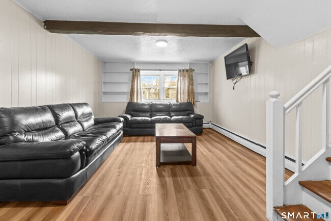 Building Photo - 92 Hilldale Rd