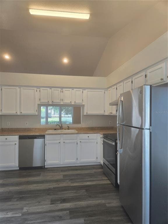 Building Photo - 901 Beresford Way