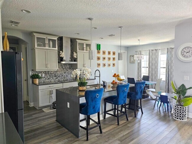 Building Photo - 12860 Satin Lily Dr
