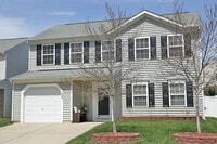 Building Photo - 4 Bedroom Home w/ Fenced Backyard Near RTP & Brier Creek