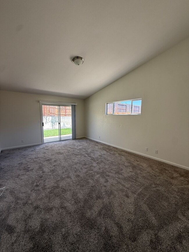 Building Photo - Orcutt Single Story Home with RV Access