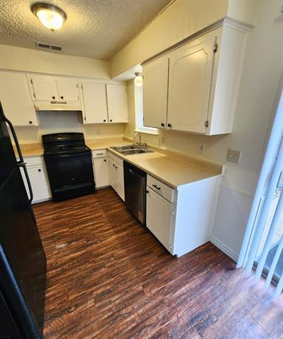 Building Photo - 3022 Kyle Rd