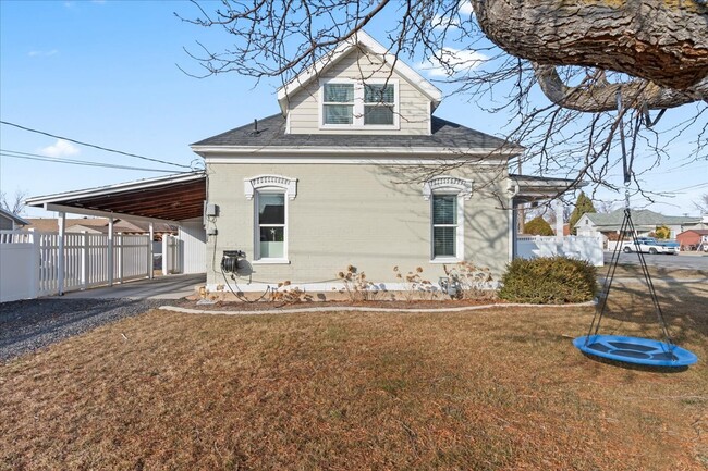 Building Photo - Charming Lehi Gem: 3-Bed 2-Bath Home with ...