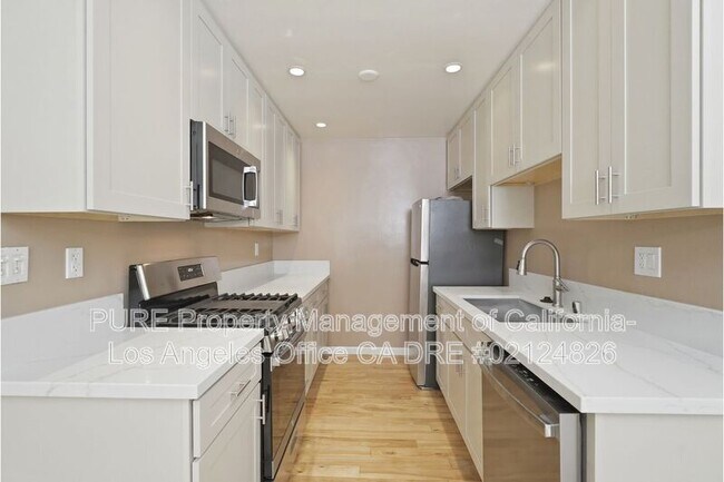 Building Photo - 2623 4th St
