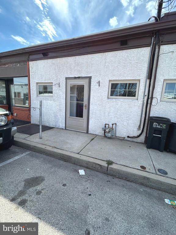 Building Photo - 20 S Highland Ave