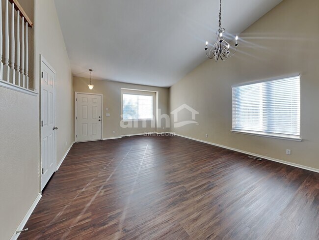 Building Photo - 257 Chapel Hill Dr