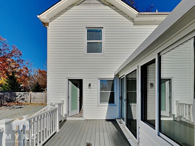 Building Photo - 7907 Red Lantern Rd