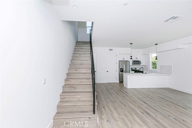 Building Photo - 10851 Otsego St