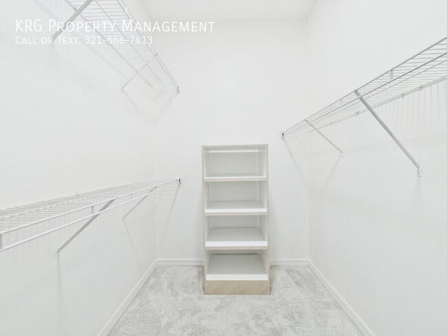 Building Photo - 2632 NE 27th St