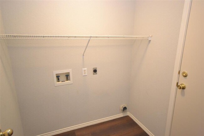 Building Photo - 2106 Bridal Path