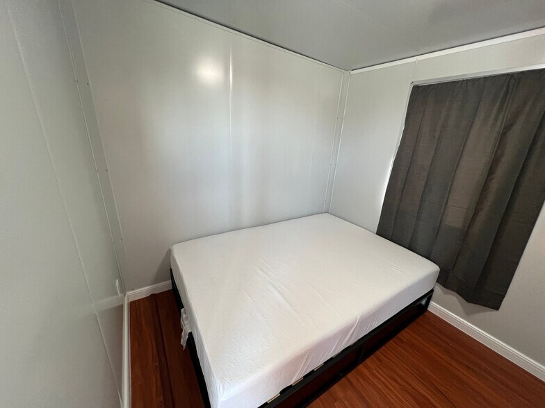 Building Photo - 243 Opio Pl