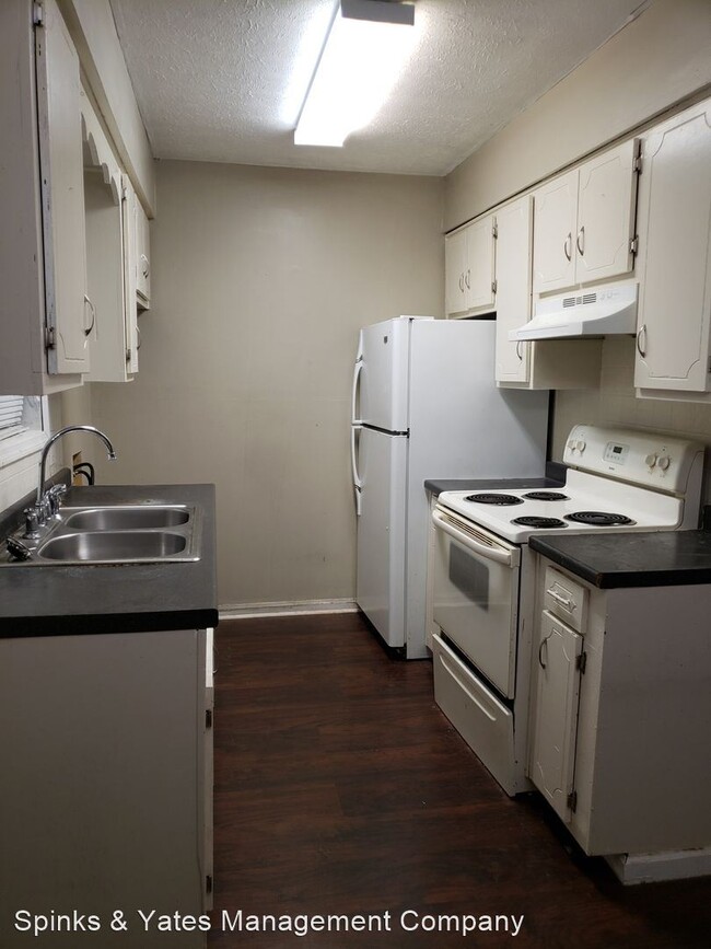 Building Photo - 600 Frank Hall Jr St