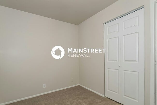 Building Photo - 3 Bedroom Pet-Friendly Home in Indianapolis, IN with Main Street Renewal