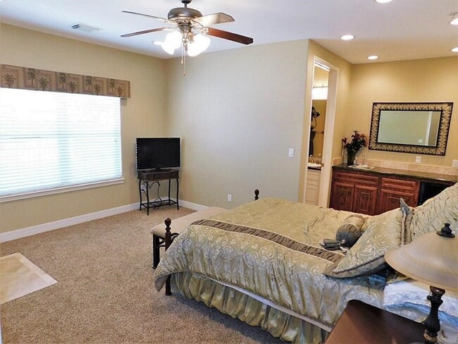Building Photo - 7039 Kingston Cove Ln