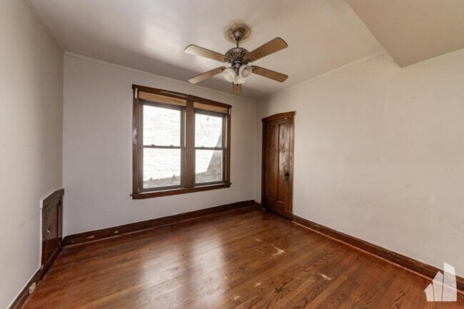 Building Photo - 2 bedroom in Chicago IL 60647