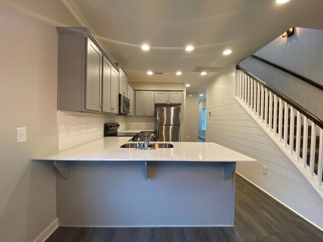 Building Photo - Home for Rent in Calera, AL!!! Available t...