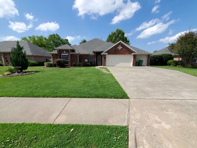 Building Photo - "Spacious 4-Bed Home with Granite Touch & ...