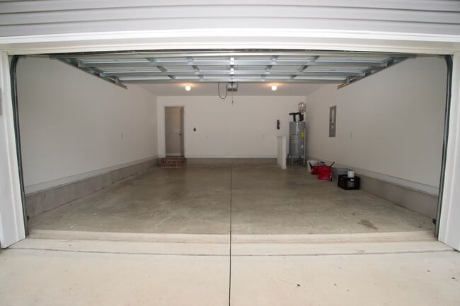 Building Photo - 2013 Belgrade-Swansboro Rd