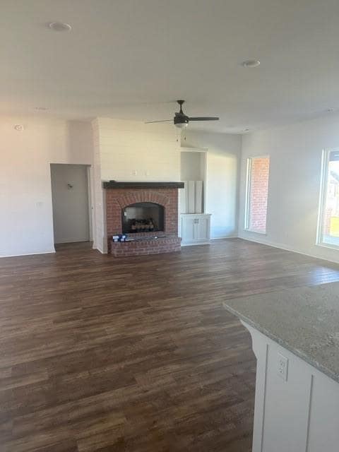 Building Photo - 5790 Lavender Ave