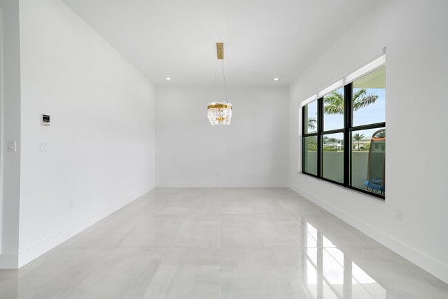 Building Photo - 8561 Crystal Downs Ave