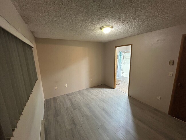 Building Photo - 3313061