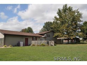 Building Photo - 10 Tanbark Dr