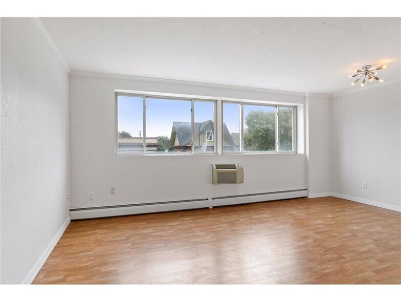 Building Photo - 3120 Hennepin Ave