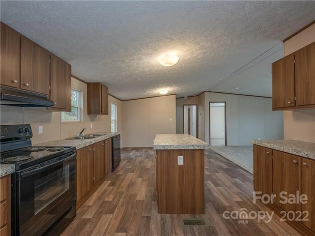 Building Photo - 36 Pop Corn Dr