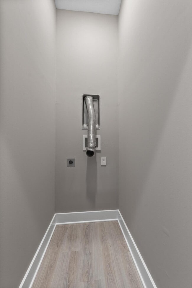 Building Photo - 122 S Ohio Ave