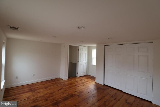 Building Photo - 1326 E Susquehanna Ave