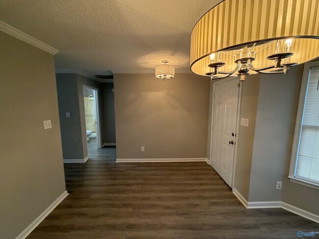 Building Photo - 2405 Halifax Pl SW