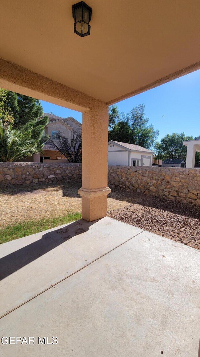 Building Photo - 11512 Porfirio Payan Dr