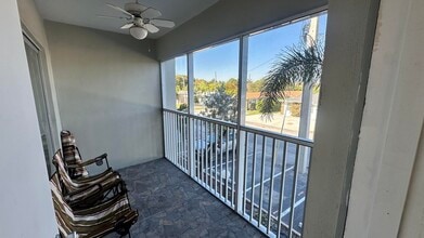 Building Photo - 330 SE 2nd St